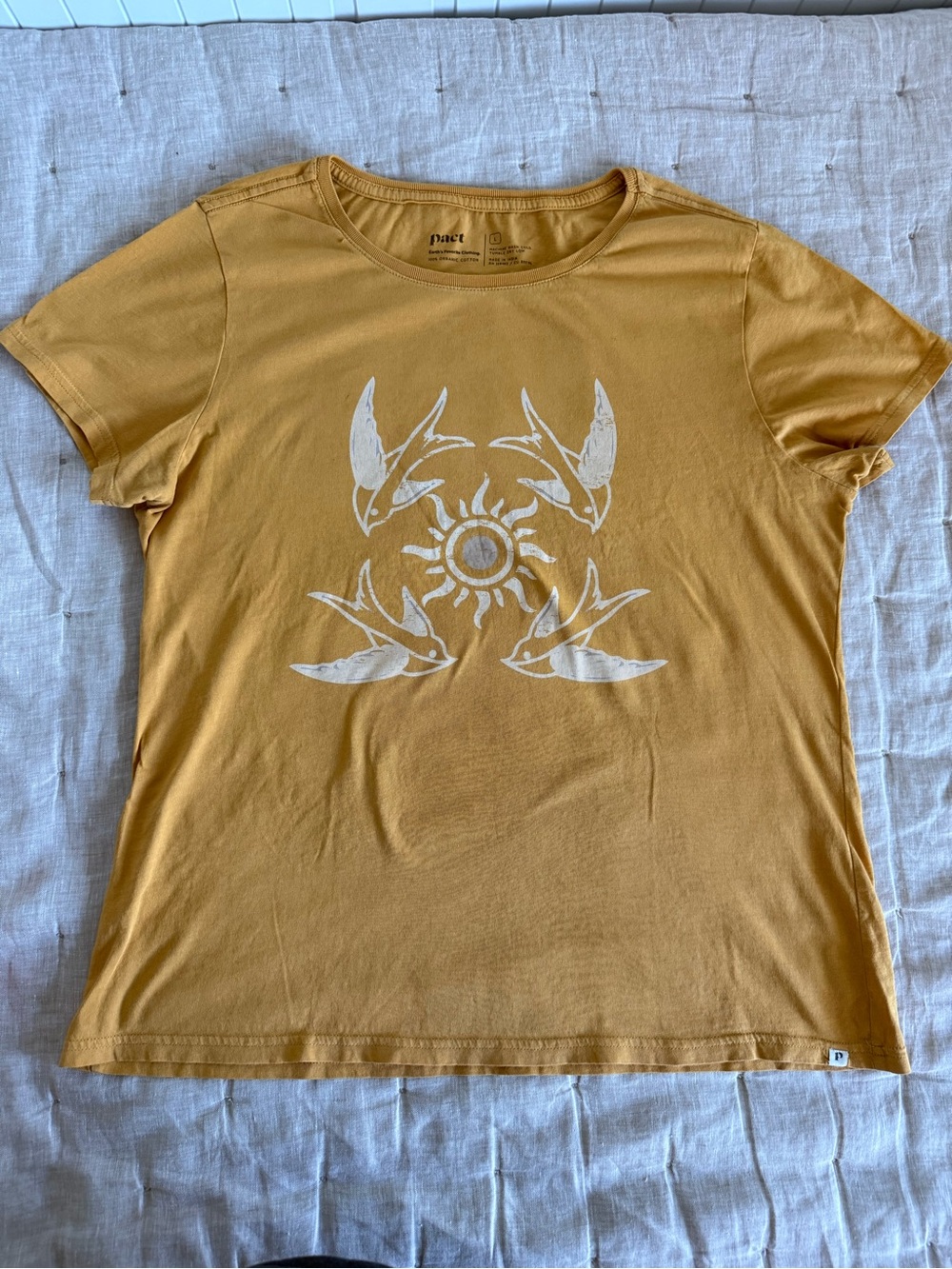Pact Mustard Yellow Short Sleeve Crew Neck Tee Size Large